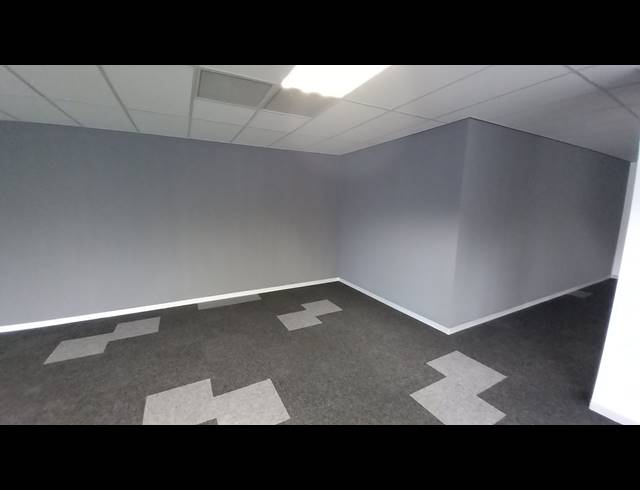 183M² OFFICE TO LET IN BRYANSTON